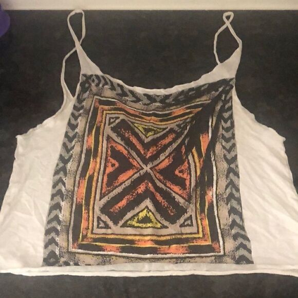 Cute tribal pattern urban outfitters top M - Picture 1 of 1